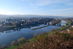 Der "Moselsteig" führt 365 Kilometer entlang der Mosel von Perl an der deutsch-französisch-luxemburgischen Grenze bis zur Mündung in Koblenz. Archiv-Foto: Marcus Stölb