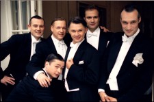 Die Berliner Comedian Harmonists treten am Samstag im Innenhof des Kurfürstlichen Palais' auf. Foto: Promo