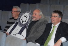 Der Zeichner Ingo Schneider, Helmut Leiendecker und Andreas Wagner vom Studiwerk sind sichtlich zufrieden mit den neuen "Trierisch"-Kino-Spots. Foto: Christian Jöricke