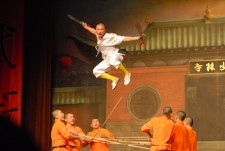 Die "Meister des Shaolin Kung Fu" zeigten eine beeindruckende Show mit und ohne Waffen. Fotos: Christian Jöricke